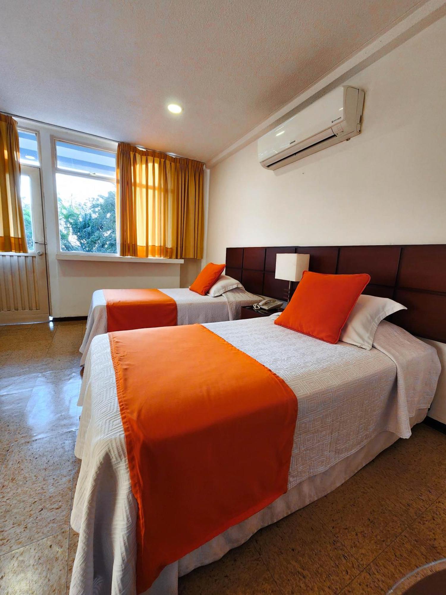 Hotel Anaconda Летисия Номер фото